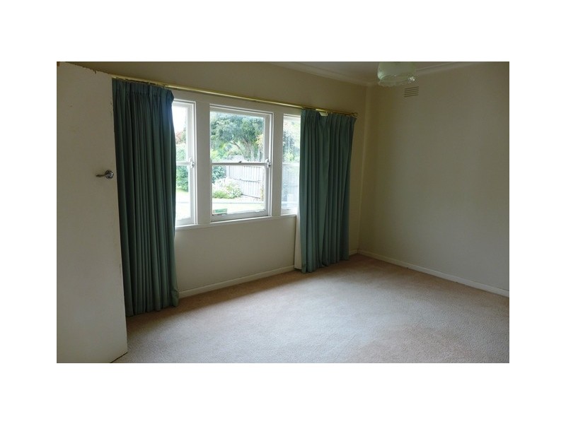 15 Finchaven Street, Herne Hill VIC 3218