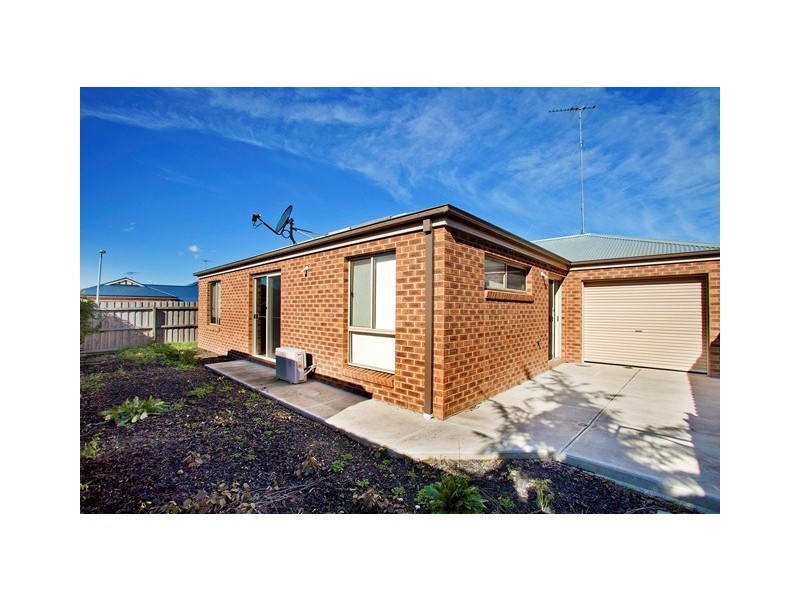 10 CORNBURY MEWS, Grovedale VIC 3216