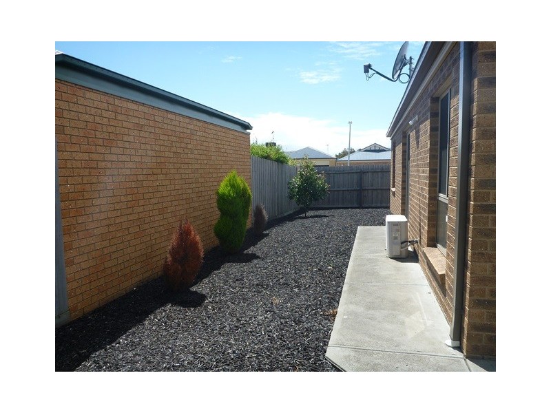 10 CORNBURY MEWS, Grovedale VIC 3216