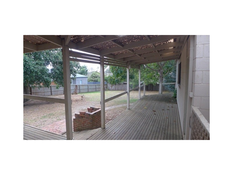 6 Leonard Street, Belmont VIC 3216
