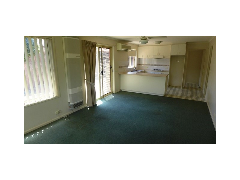 1/10 Rotherham Street, Belmont VIC 3216