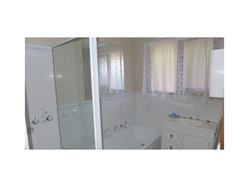 1/27 Enfield Drive, St Albans Park VIC 3219