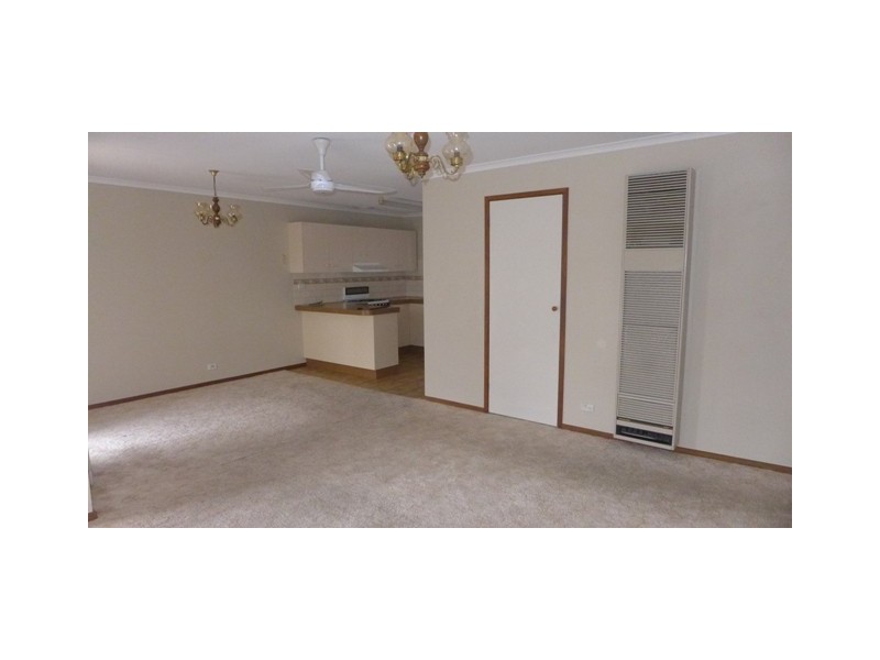 1/27 Enfield Drive, St Albans Park VIC 3219