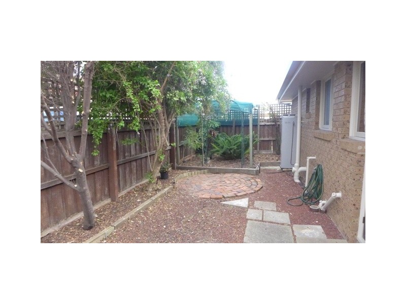 1/27 Enfield Drive, St Albans Park VIC 3219