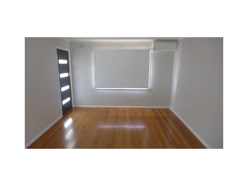 2/23 Hutcheson  Avenue, Highton VIC 3216