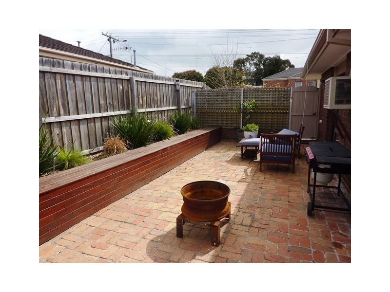 39 Buckingham Street, Newtown VIC 3220