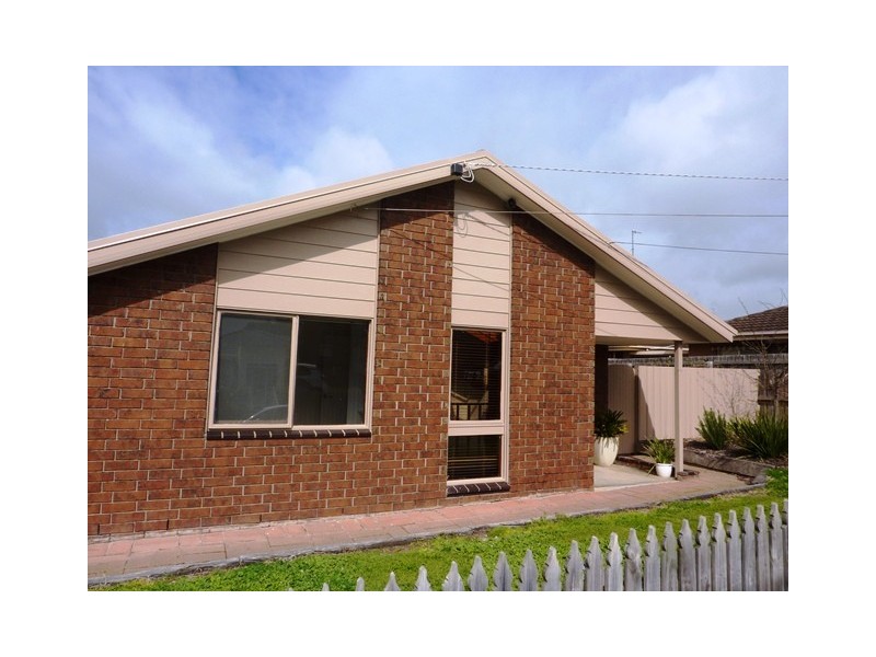 39 Buckingham Street, Newtown VIC 3220