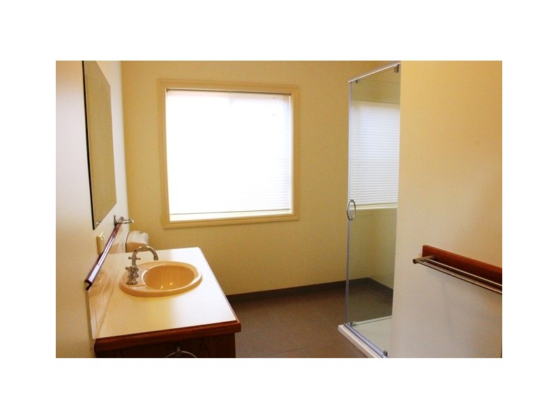 1 Chadwick Street, Newtown VIC 3220