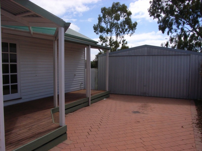 107 St Albans Road, East Geelong VIC 3219