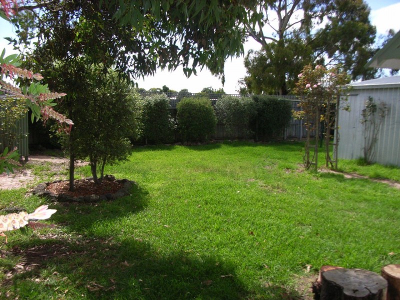 107 St Albans Road, East Geelong VIC 3219