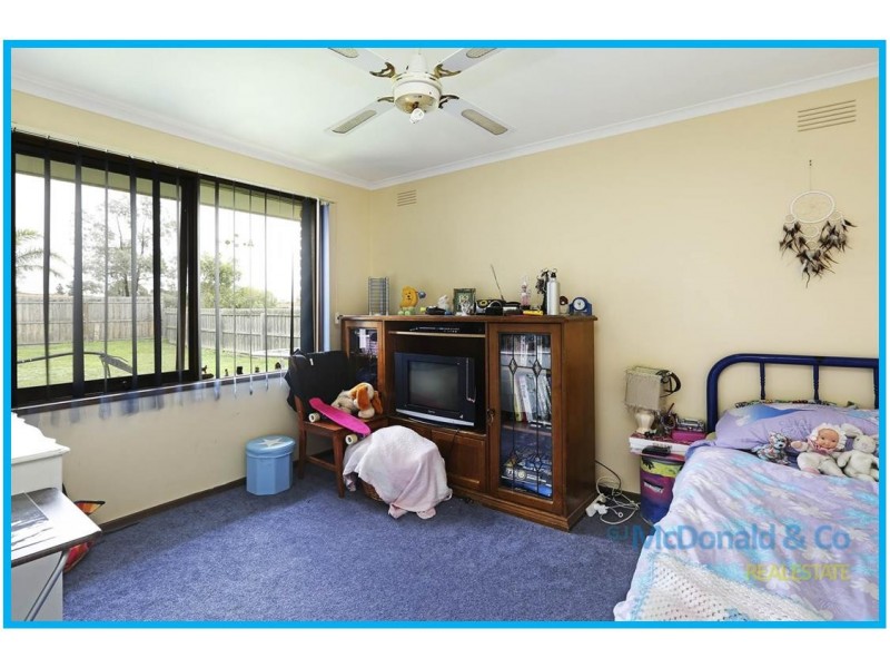 7 Vostok Court, Whittington VIC 3219