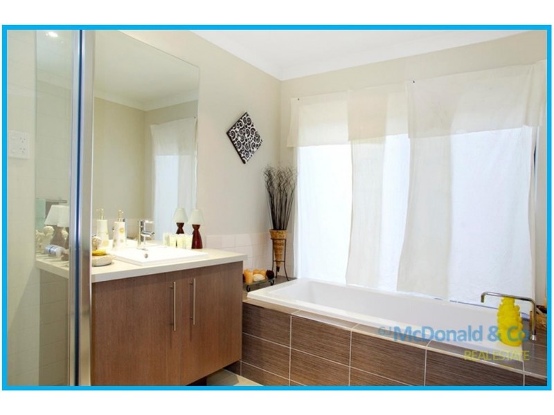 27 Senior Court, Highton VIC 3216