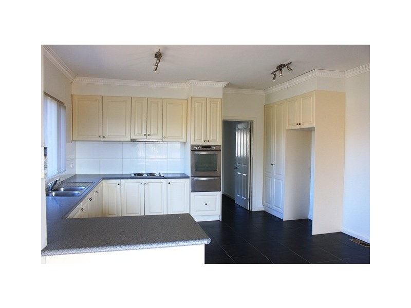 31 Banfield Street, Bell Park VIC 3215