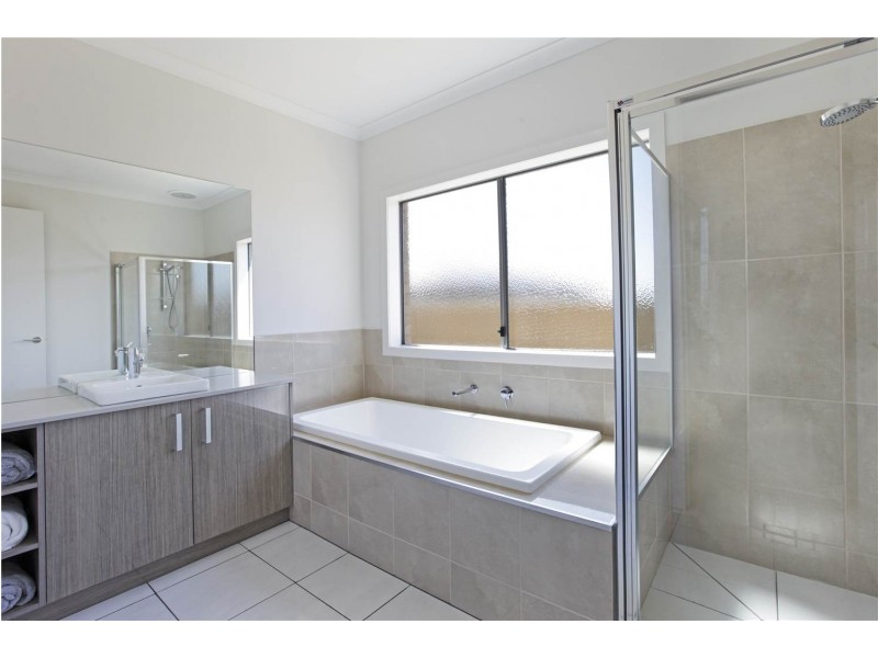 31 Anstead Avenue, Drysdale VIC 3222