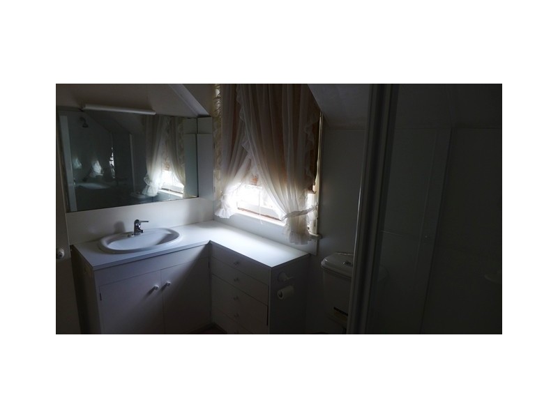 13-15 Clarke Avenue, Belmont VIC 3216