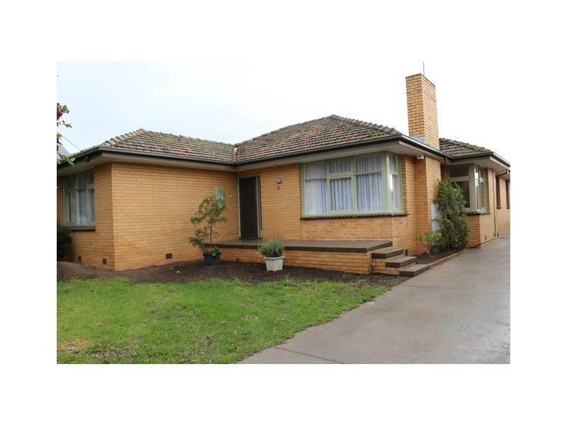 12 Pavo Street, Belmont VIC 3216