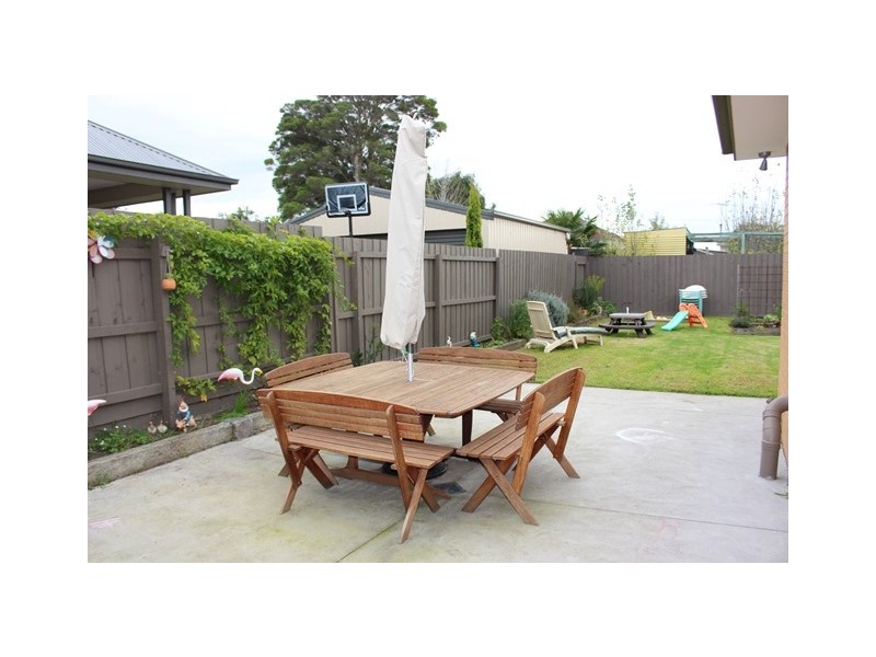 12 Pavo Street, Belmont VIC 3216