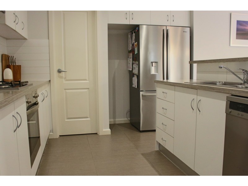 4 Cottonwood Way, Waurn Ponds VIC 3216