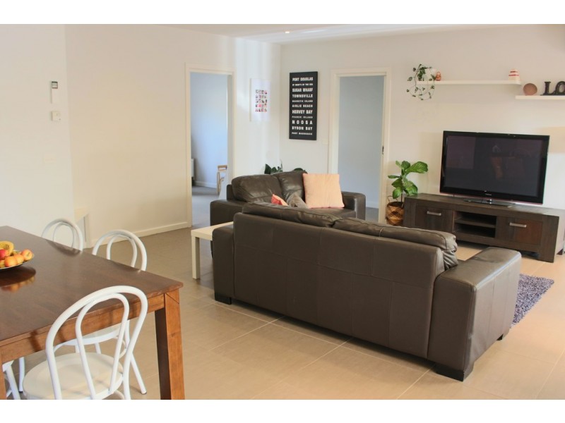 4 Cottonwood Way, Waurn Ponds VIC 3216