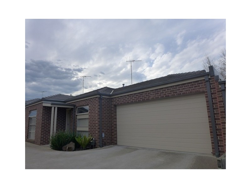 4/54 Torquay Road, Belmont VIC 3216