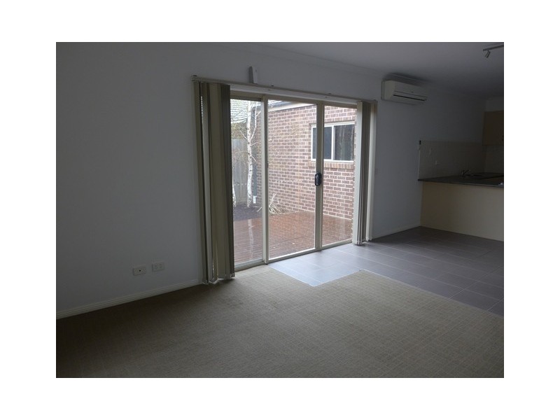 4/54 Torquay Road, Belmont VIC 3216