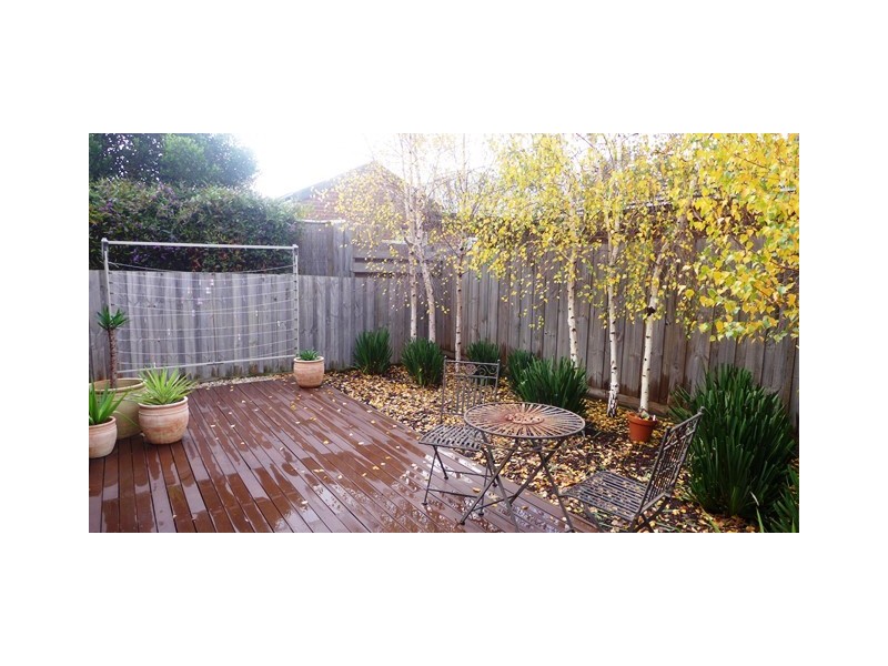 4/54 Torquay Road, Belmont VIC 3216