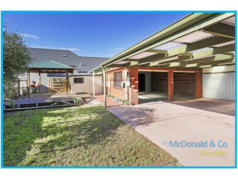 17 Raven Street, Geelong West VIC 3218