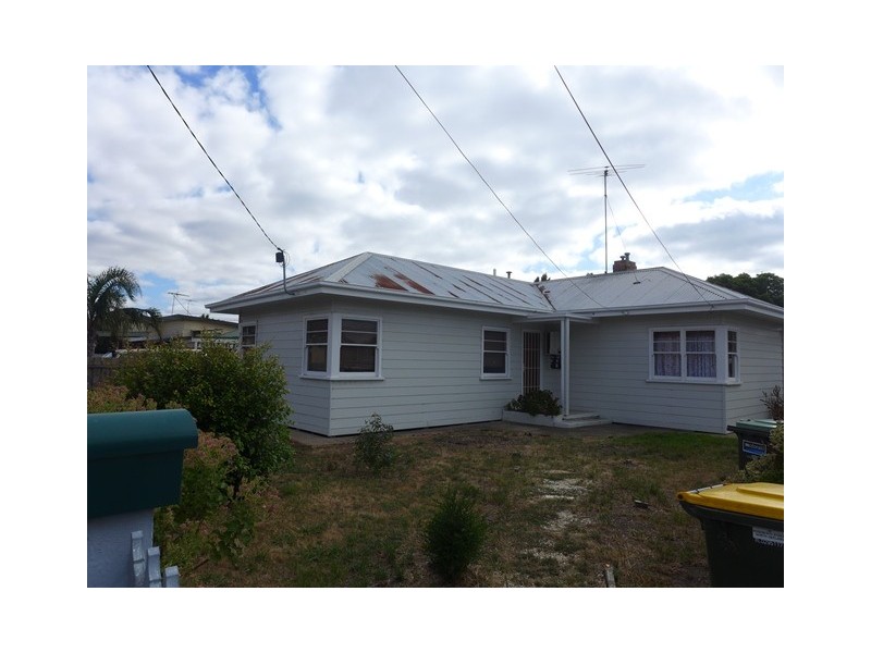 32 Roseneath Street, North Geelong VIC 3215