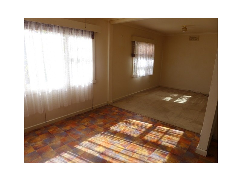 32 Roseneath Street, North Geelong VIC 3215