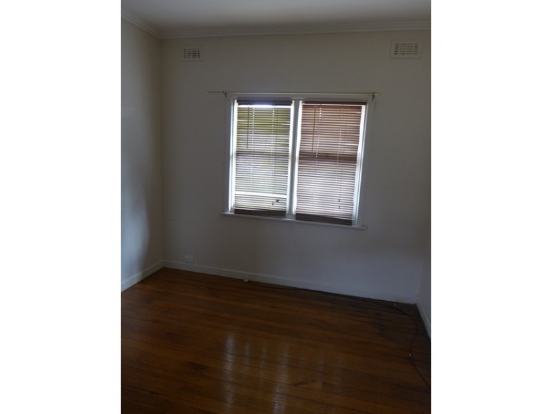 32 Roseneath Street, North Geelong VIC 3215