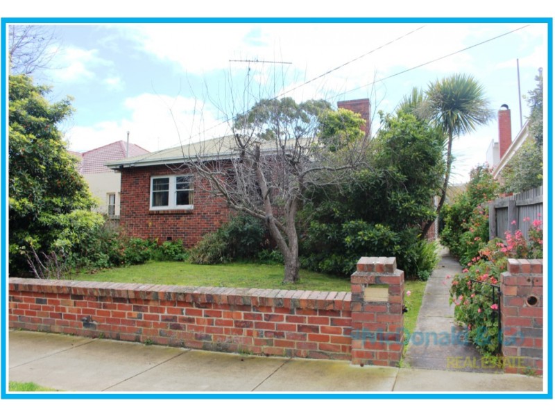 12 Camden Road, Newtown VIC 3220