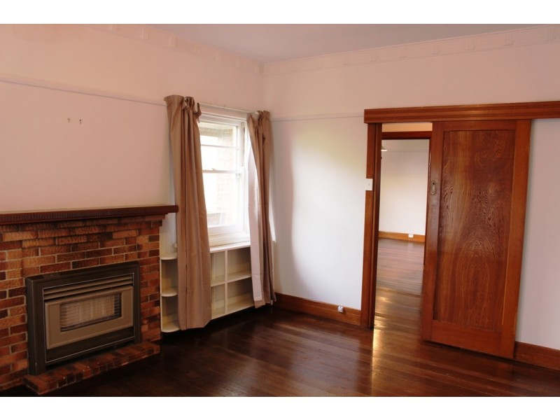 12 Camden Road, Newtown VIC 3220
