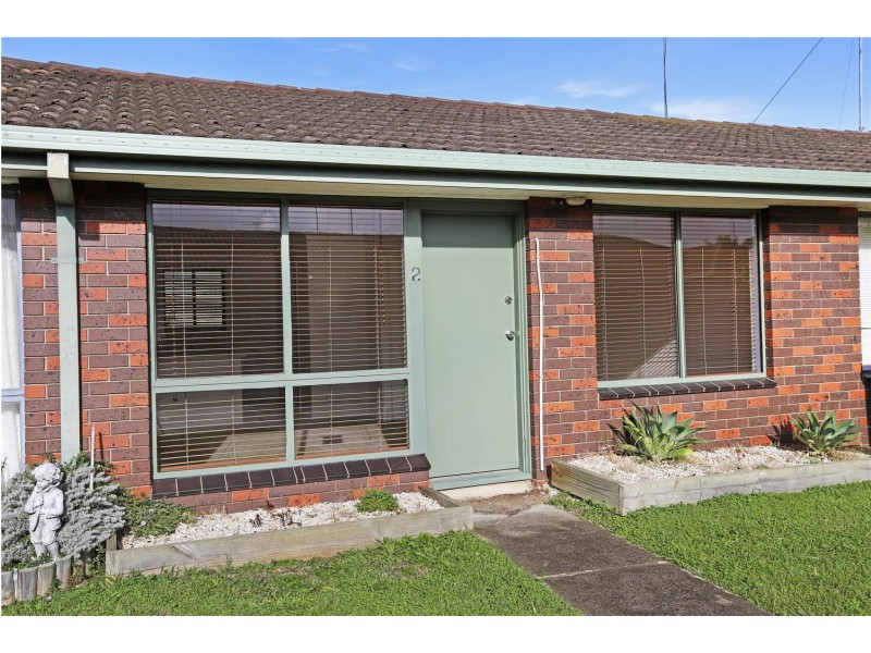 2/220 WIlsons  Road, Whittington VIC 3219