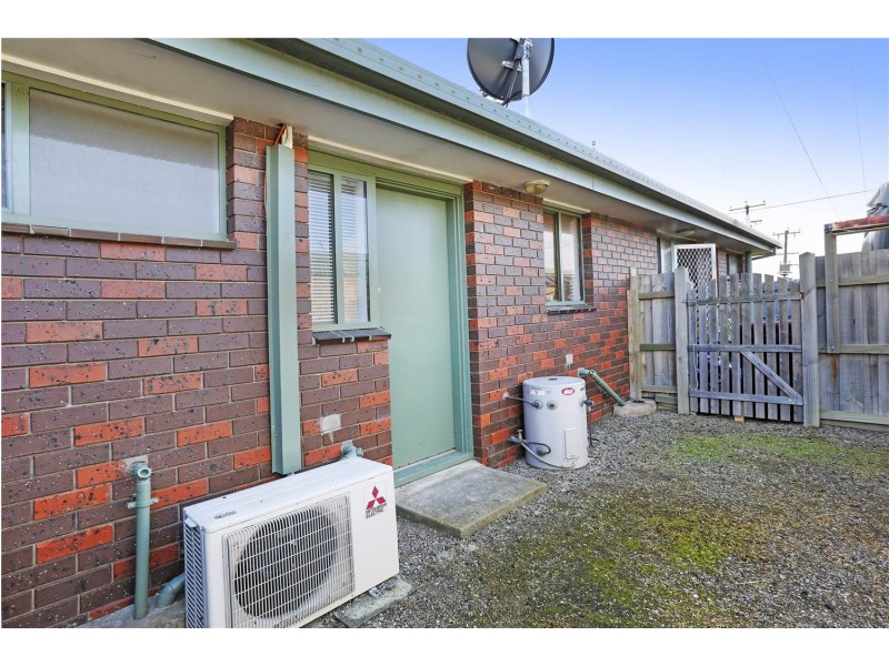 2/220 WIlsons  Road, Whittington VIC 3219