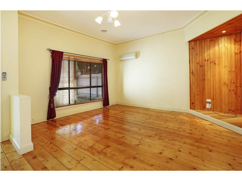 17 Raven Street, Geelong West VIC 3218