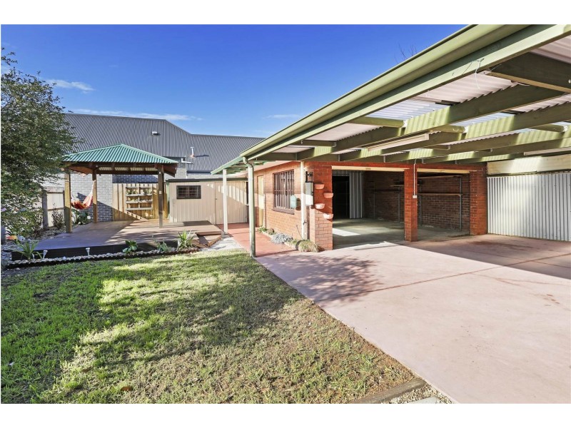 17 Raven Street, Geelong West VIC 3218