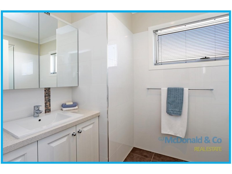 4/215 High Street, Belmont VIC 3216