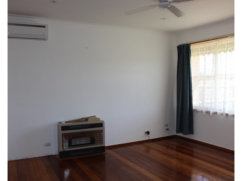 33 Mercury Crescent, Newcomb VIC 3219