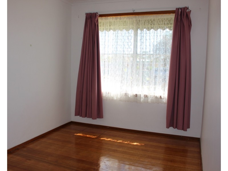 33 Mercury Crescent, Newcomb VIC 3219