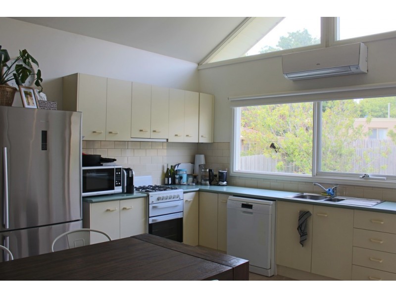 23 Margaret Street, Newtown VIC 3220