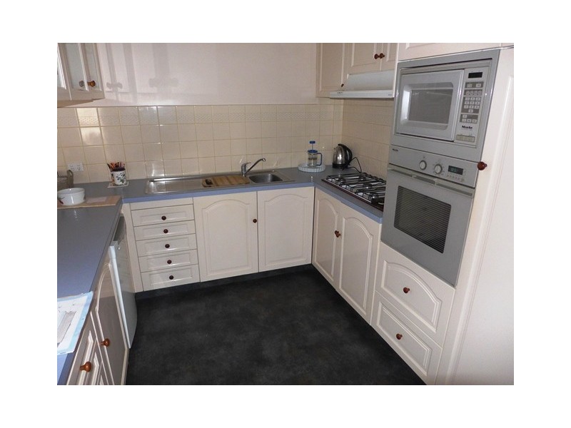 1/101 Prospect Road, Newtown VIC 3220