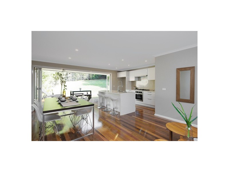 2 HEATHFIELD COURT, Newtown VIC 3220