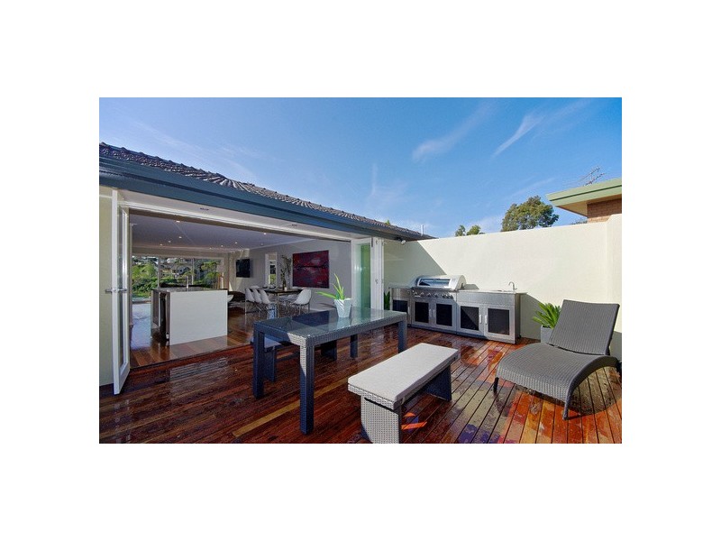 2 HEATHFIELD COURT, Newtown VIC 3220