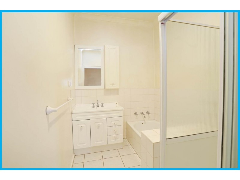 11 Fellmongers Road, Breakwater VIC 3219