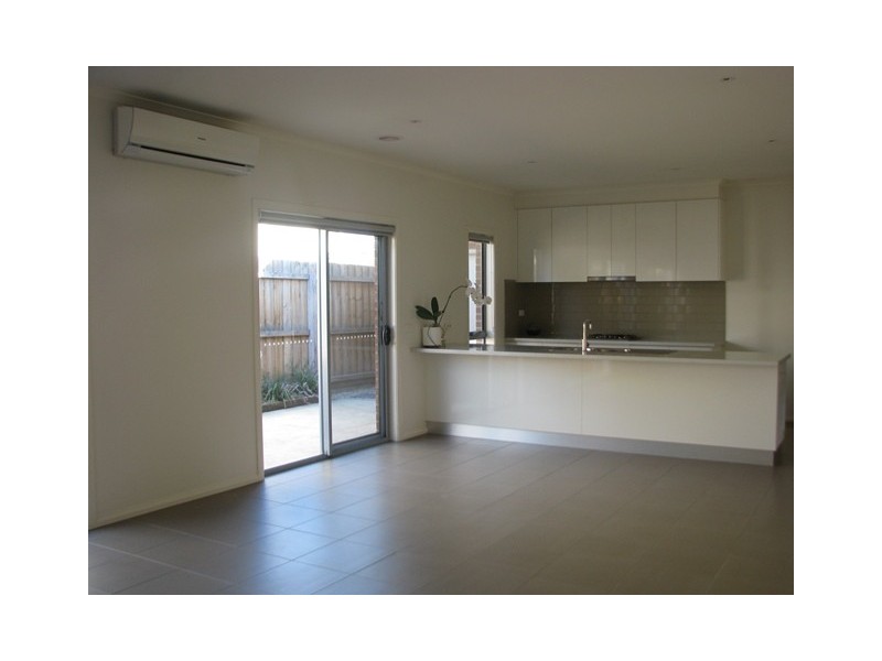 1/27 Lascelles Avenue, Manifold Heights VIC 3218