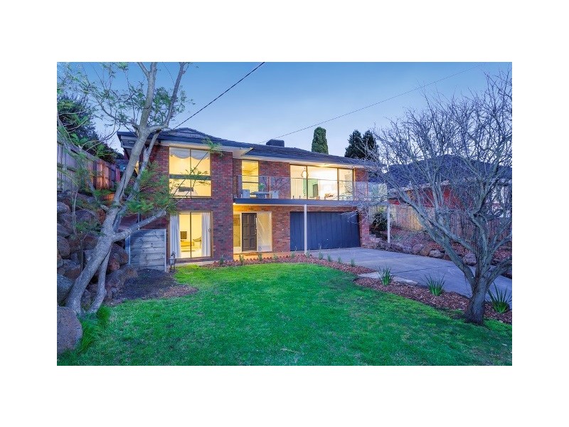 24 Culzean Crescent, Highton VIC 3216