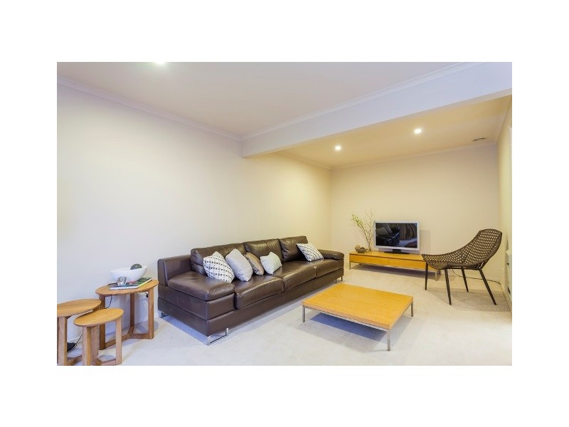 24 Culzean Crescent, Highton VIC 3216