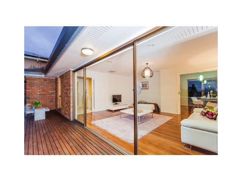 24 Culzean Crescent, Highton VIC 3216