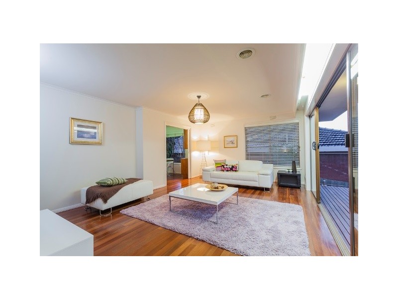 24 Culzean Crescent, Highton VIC 3216