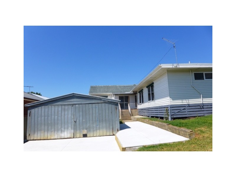 13 Perth Street, Belmont VIC 3216